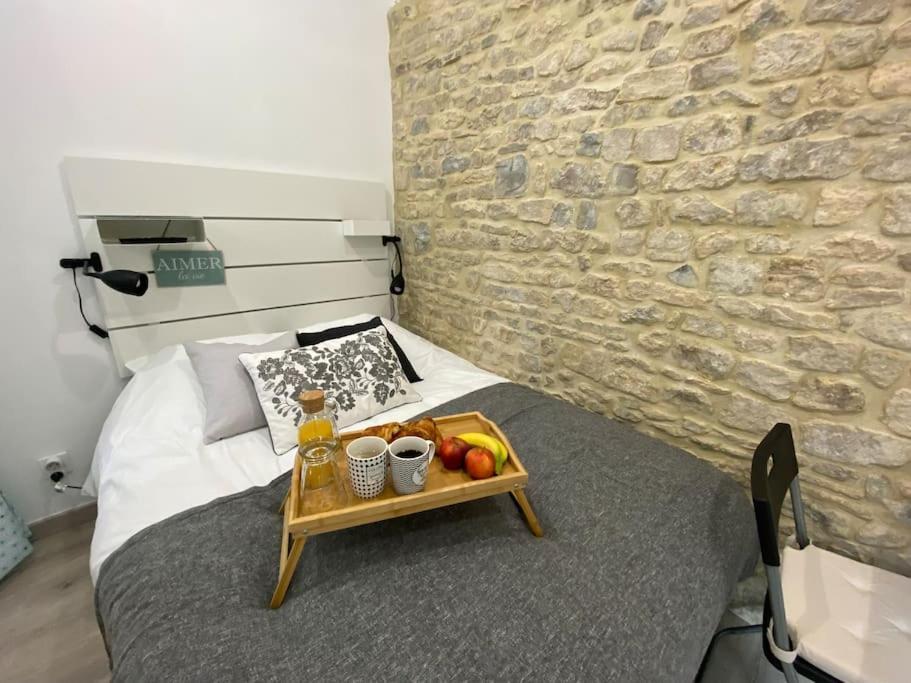באיו Bed In The City - Appart'Hotel - Historical Center מראה חיצוני תמונה