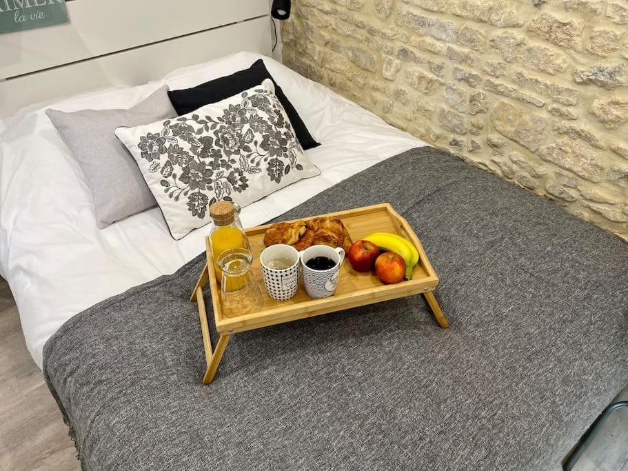 באיו Bed In The City - Appart'Hotel - Historical Center מראה חיצוני תמונה